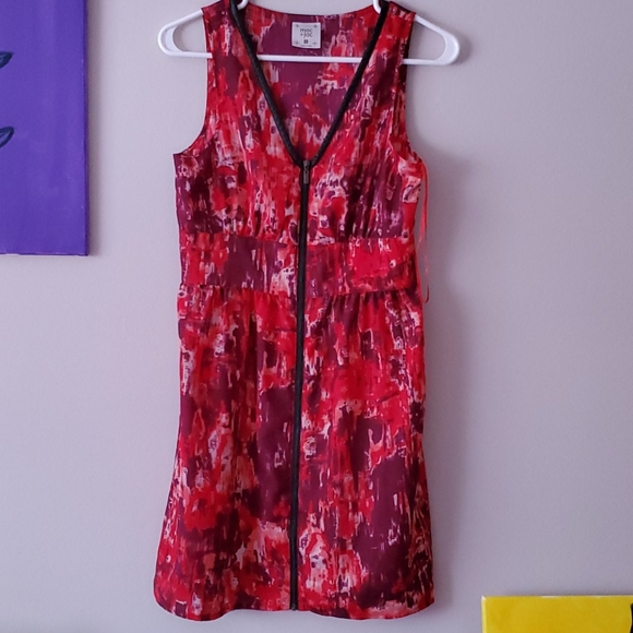 Dress - Picture 3 of 4